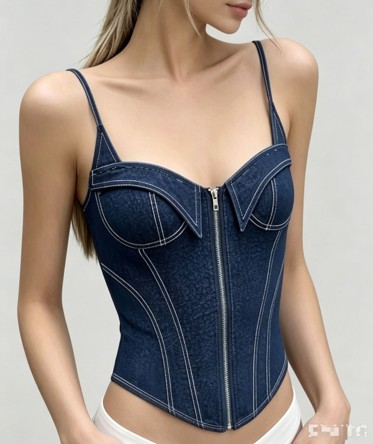 American retro denim camisole, summer hot girl style, with a fishbone design, waist-cinching effect, and a stylish zipper detail, perfect as an outer layer or a women's tank top