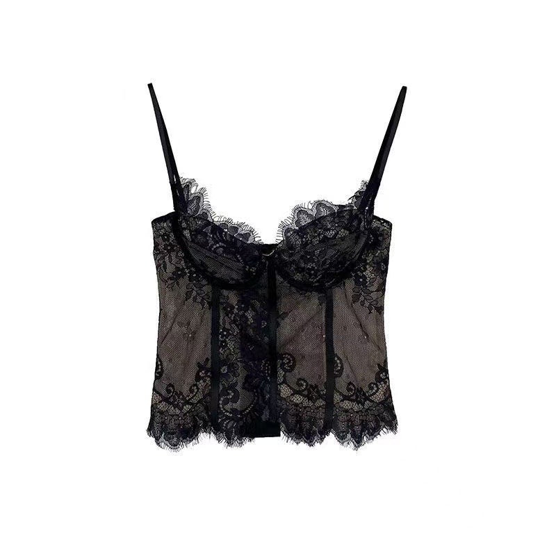 French-style sexy lace camisole with eyelash trim, a trendy fishbone design that cinches the waist and enhances the bust, suitable for layering or wearing on its own, a short and elegant top