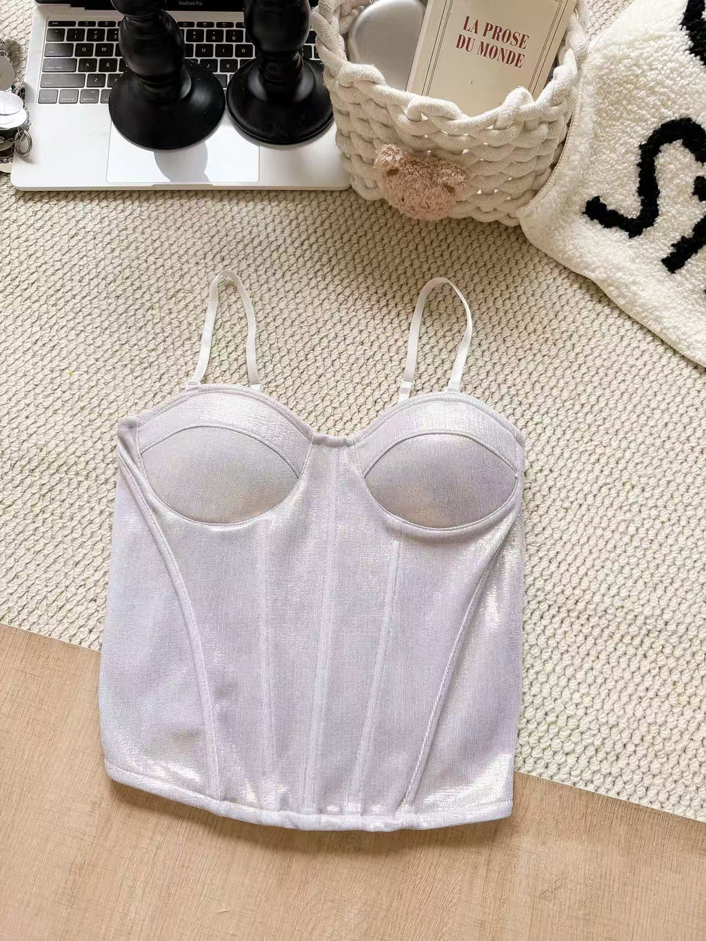 Cross-border European and American style, sexy and trendy, shiny fishbone-patterned camisole top for women, designed for both outerwear and layering, with built-in bra pads